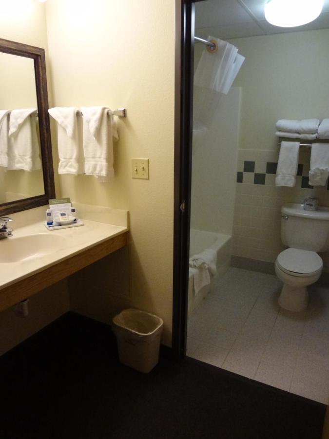 Americinn By Wyndham Cody Exterior foto